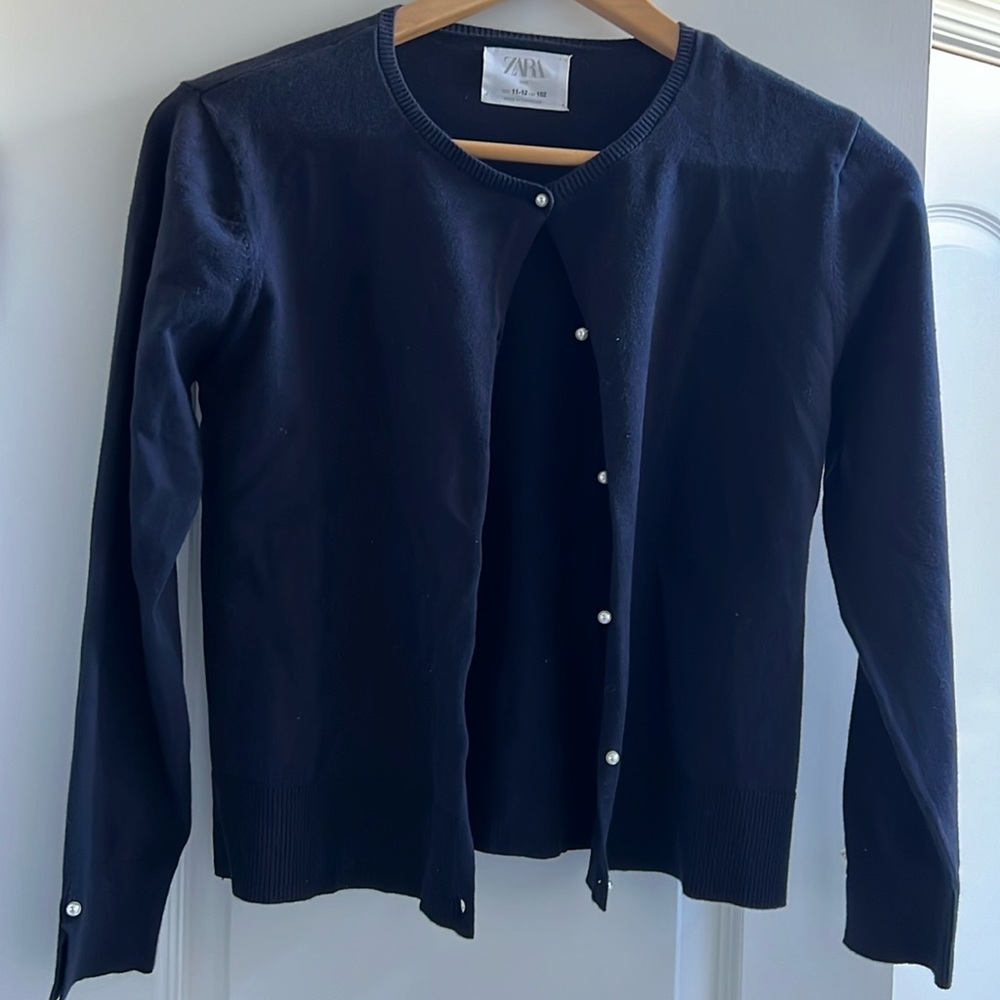 Zara girls cardigan sweater size 11-12 navy blue pearl detail